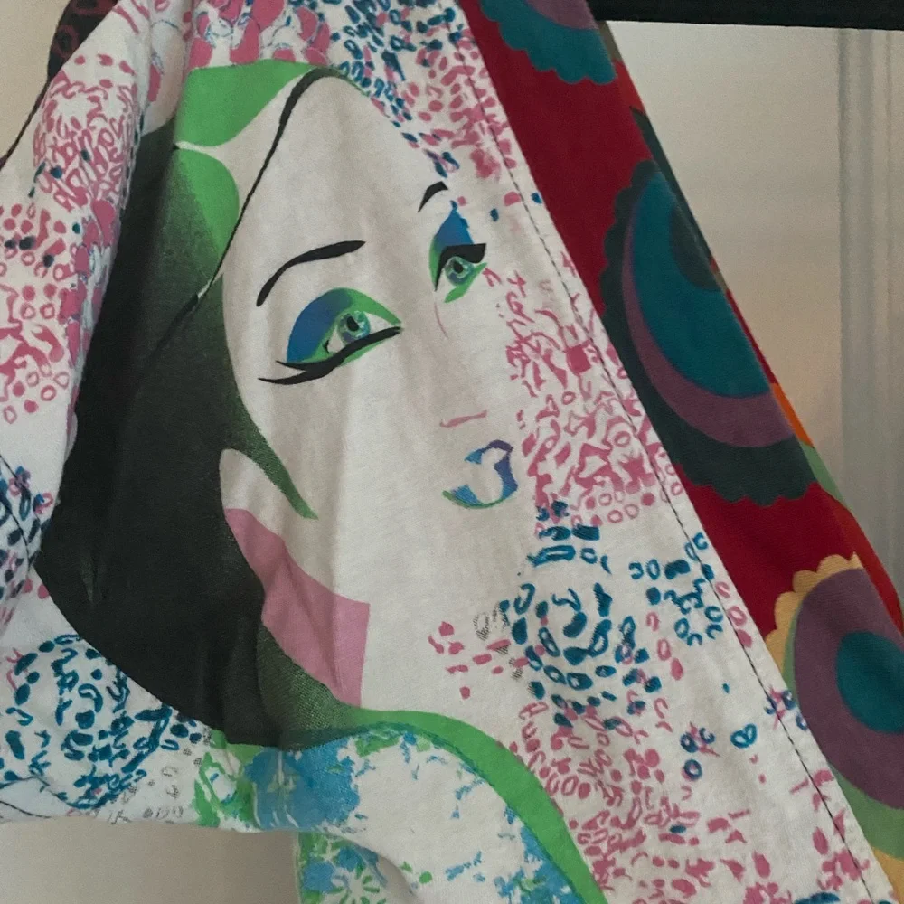 vintage Ladies Desigual V-Neck short sleeve. - Picture 8 of 14